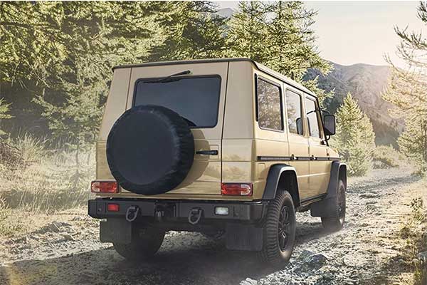 Mercedes-Benz Launches Military-Spec G-Wagon For 2022 