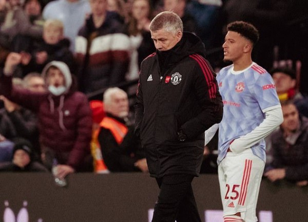 Ole Gunner Gets ₦4.1 Billion As Sacked Manager Cruises Out Of Man U Training Complex In His Range Rover - autojosh 