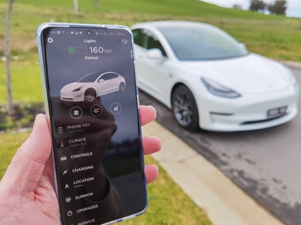 Tesla Drivers Locked Out Of Their Cars, Can't Start EVs, After An Outage Struck Carmakers App - autojosh