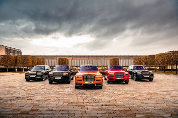UK Collector Commissions Five Bespoke Rolls-Royce Cullinan SUVs To Celebrate Diwali - autojosh 