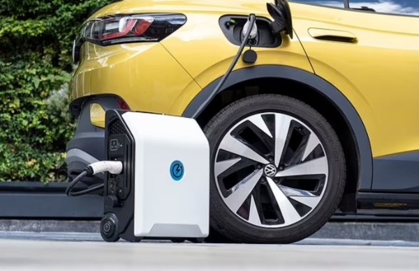 ZipCharge Go Is An Electric Vehicle 'Power Bank' That Adds 32-km Of Range After 30-mins Charge - autojosh 