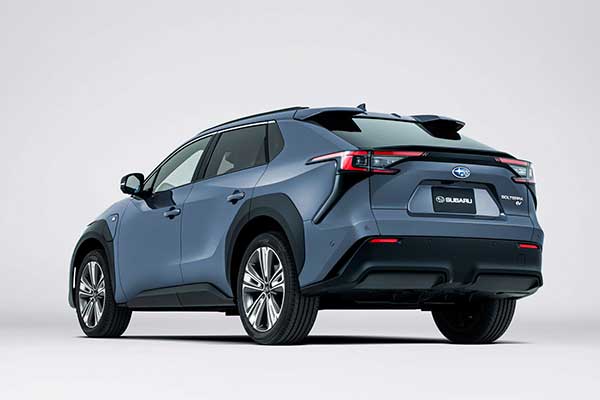 Subaru's 1st Ever Crossover EV, The Solterra Breaks Cover