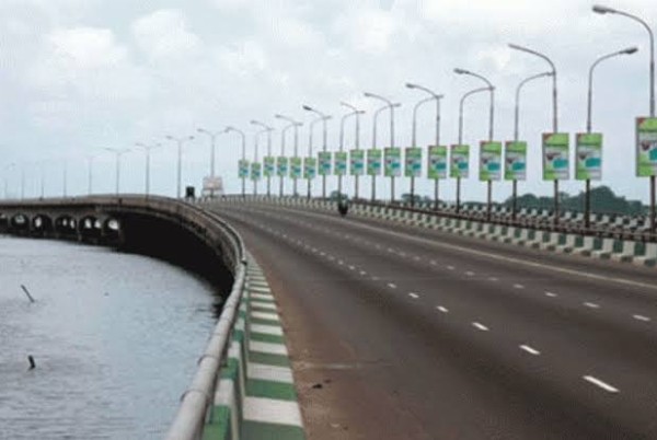 FG Denies Reports That 3rd Mainland Bridge Is Shaking - autojosh 