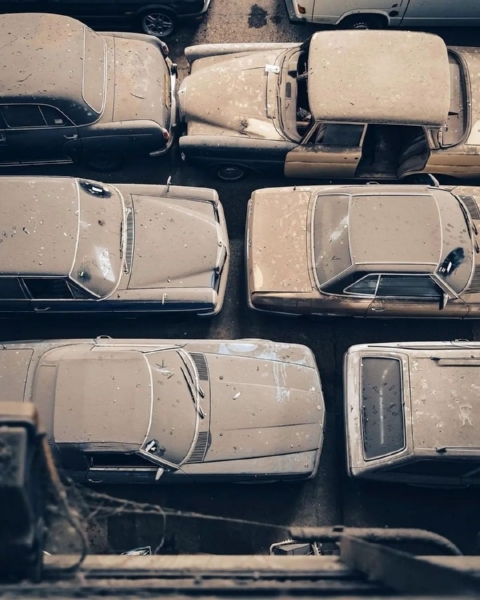 Pictures Of The Day : 175 Abandoned Classic Cars Found Under A Single Roof - autojosh 