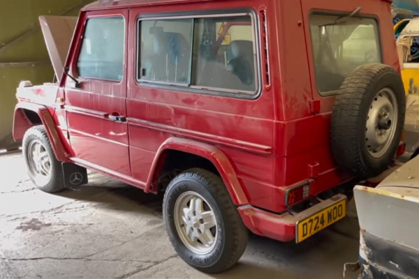 Pictures Of The Day : 175 Abandoned Classic Cars Found Under A Single Roof - autojosh 