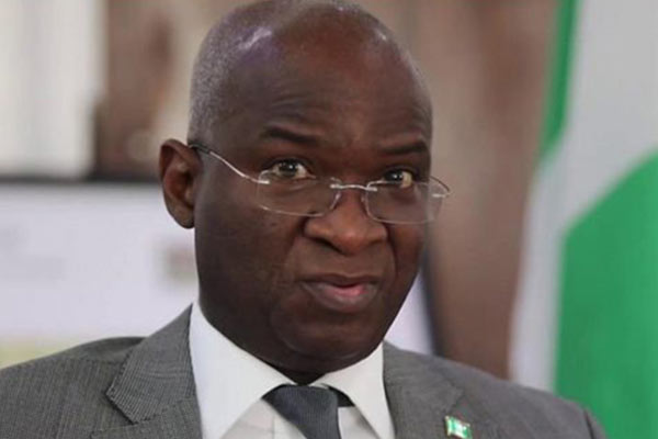 Fashola Says FG Constructing 44 Road Projects In Nigeria With Sukuk Funds