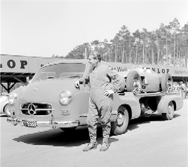 “Blue Wonder” Transporter Provided Fast Transport For Mercedes-Benz Racing Cars In The 1950s - autojosh 