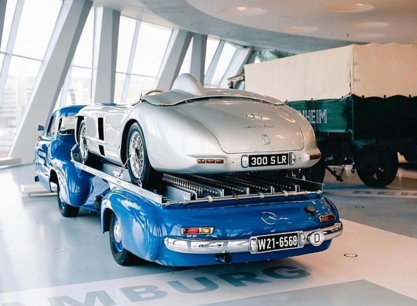 “Blue Wonder” Transporter Provided Fast Transport For Mercedes-Benz Racing Cars In The 1950s - autojosh 