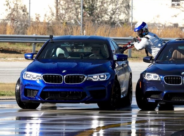 4 Years Ago, BMW Drifted An M5 For 8-hrs To Set New World's Record, Thanks To Car-To-Car Refueling - autojosh