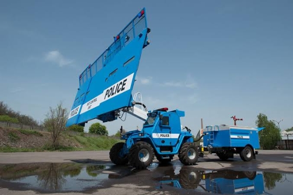 Bozene Riot Vehicle - autojosh 