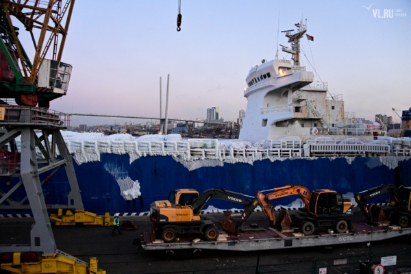 Cargo Ship 'Sun Rio' Arrives At Russian Port With Thousands Of Frozen Japanese Cars - autojosh 