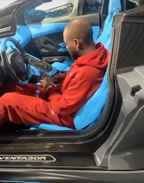 Christmas Came Early For Davido As He Buys Lamborghini Aventador - autojosh