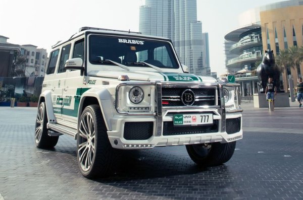 Photos Of The Day : Dubai Police Women And Their Brabus-tuned Mercedes-AMG G63 - autojosh 