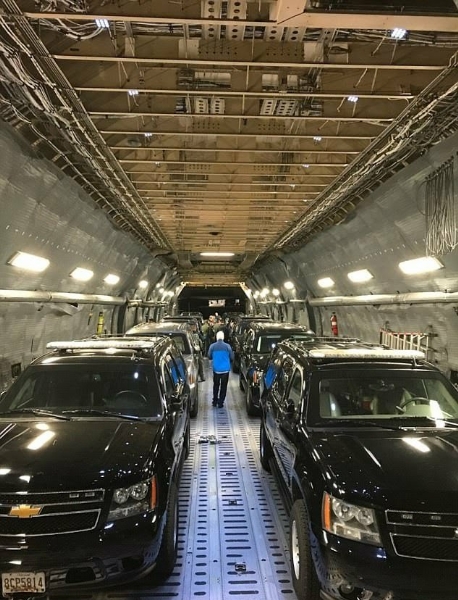 Inside The Lockheed C-5 Galaxy Cargo Aircraft That Carries The US President’s Motorcade - autojosh 