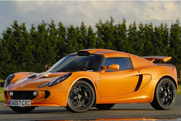 End Of An Era For 3 Lotus Sportscars As Emira Replaces All Of Them