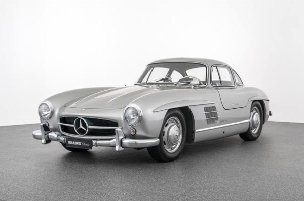 Photos Of The Day : The Iconic Mercedes-Benz 300 SL Gullwing - autojosh 