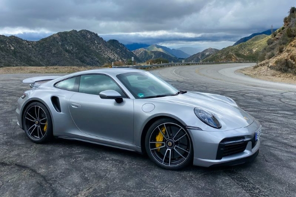 Putting The Carriage Before The Horse - Porsche Ad Shows The Benefit Of Rear-wheel Drive On 911 Sports Car - autojosh