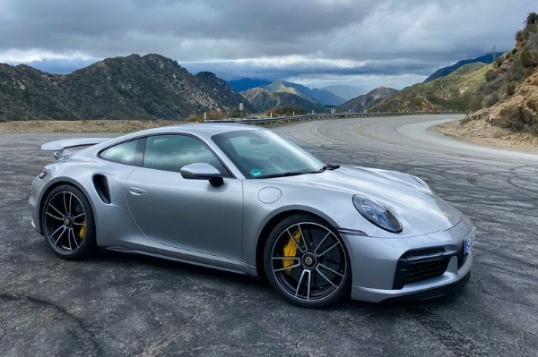 Putting The Carriage Before The Horse - Porsche Ad Shows The Benefit Of Rear-wheel Drive On 911 Sports Car - autojosh 