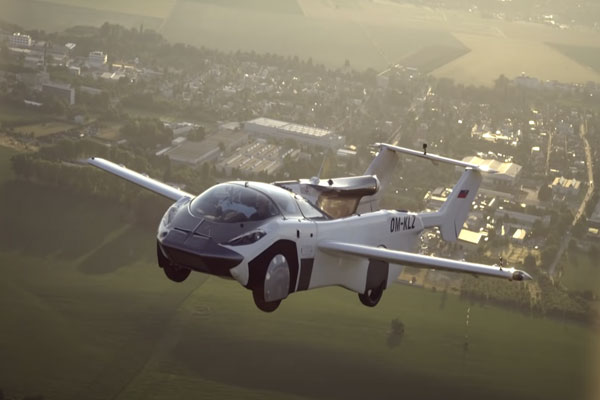 KleinVision AirCar: This Car Can Transform Into An Airplane. Watch As It  Takes Flight