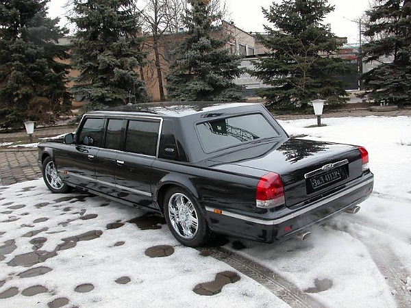 This Massive And Boxy Armored ZIL-4112R Limo Ferried Russian Presidents - autojosh 