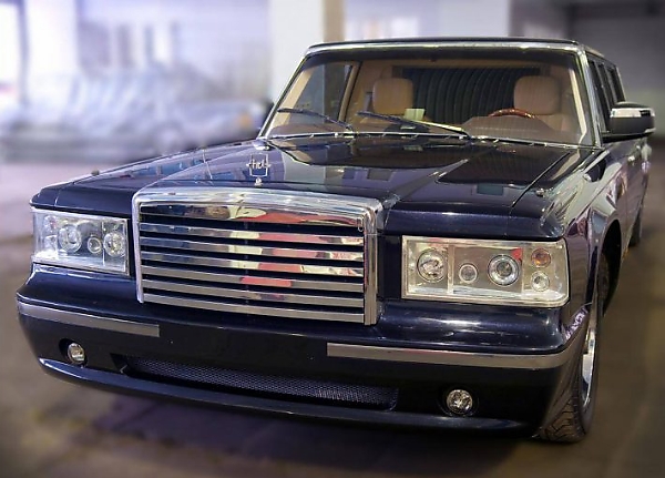 This Massive And Boxy Armored ZIL-4112R Limo Ferried Russian Presidents - autojosh 