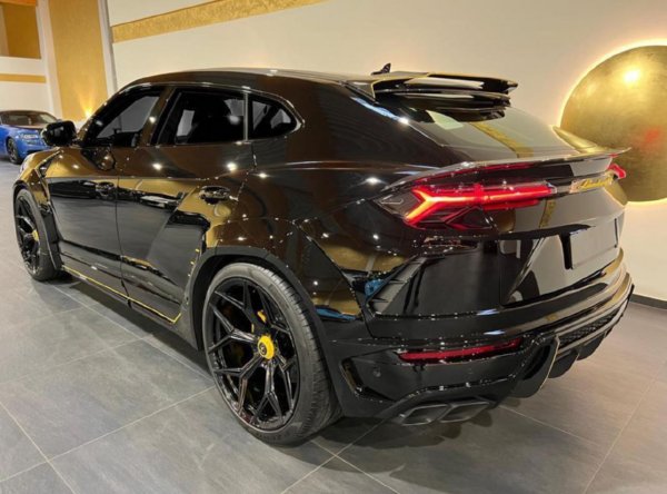 Burna Boy Buys ₦200 million+ Lamborghini Urus SUV - autojosh 