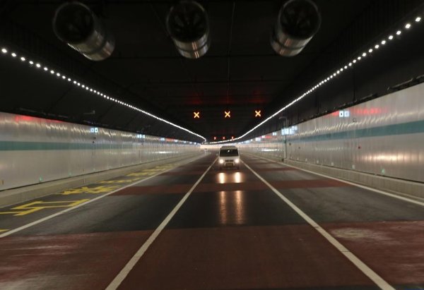 China's Longest Underwater 6-lane Highway Tunnel Opens To Traffic - autojosh 