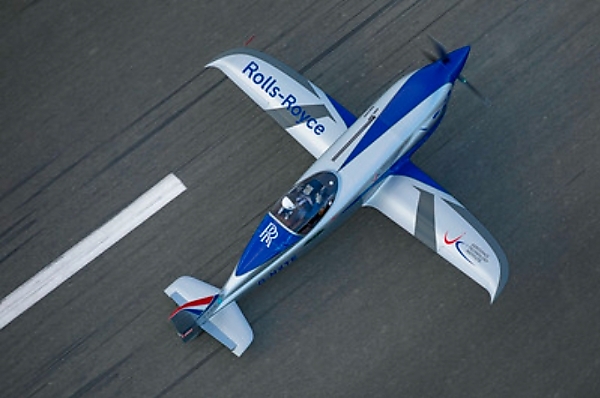 Rolls-Royce ‘Spirit of Innovation’ Officially Becomes The World’s Fastest All-electric Aircraft - autojosh 