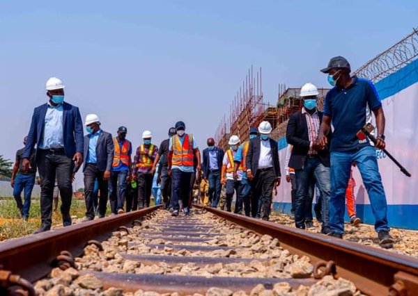 Sanwo-Olu Inspects Ongoing Red And Blue Rail Line Projects - autojosh 