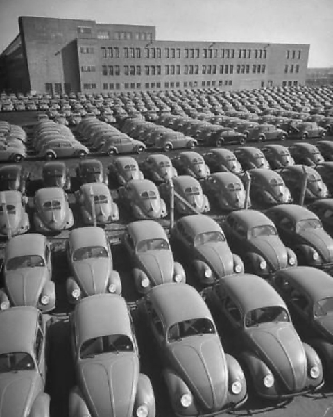 Photos Of The Day : Inside Volkswagen Type 1 Beetle Factory - autojosh 