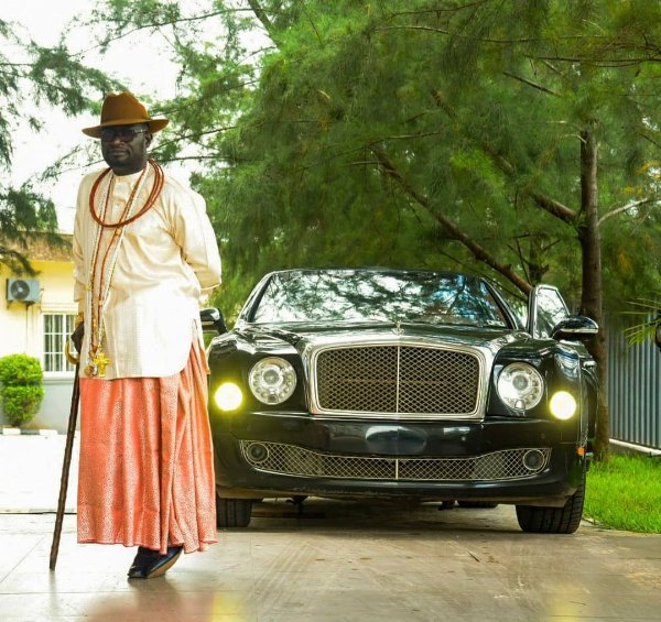 Warri Billionaire Chief Ayirimi Emami Flaunts His Rolls-Royce Phantom And Bentley Mulsanne - autojosh 