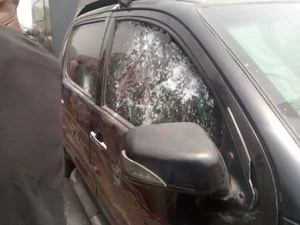 Armed Robbers Dressed In Police Uniform Attack Bullion Van In Ibadan, Kills 2 Policemen, Three Others - autojosh 