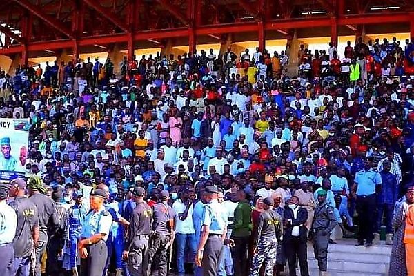 Borno Governor Zulum Distributes 610 Vehicles, Including Taxis, Tricycles And Buses To Youths - autojosh 