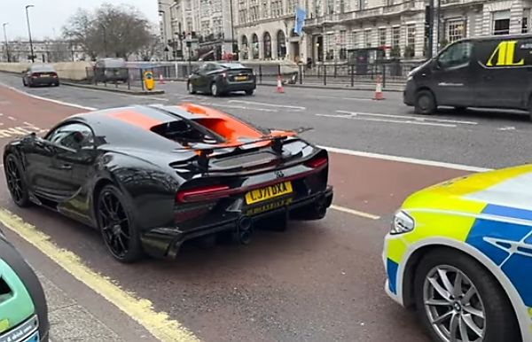 Bugatti Owner Pulled Over And Fined $150 Cos His $4million Chiron SS 300+ Lacked Front Plate Number - autojosh 