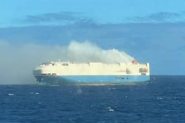 US-bound Cargo Ship Loaded With VW And Porsche Vehicles Catches Fire - autojosh