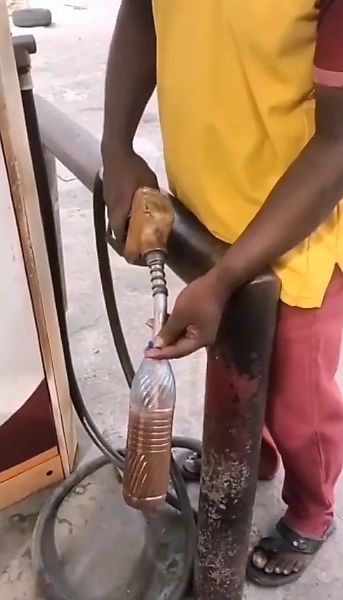 Fuel Scarcity In Lagos Caused By Withdrawal Of Petrol With Excess Methanol - FG - autojosh 