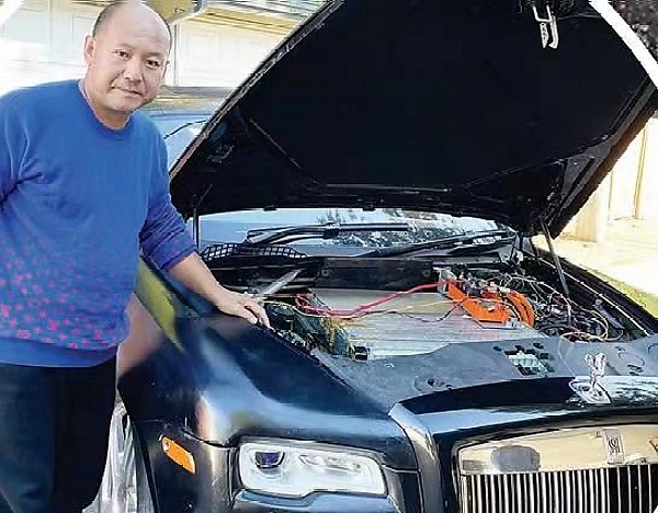 Mechanic Converts His Rolls-Royce Into An Electric Vehicle, Goes 311-miles (500-km) On A Full Charge - autojosh 