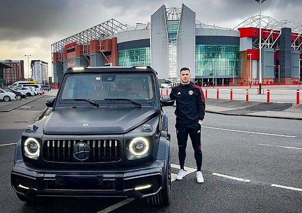Manchester United’s Diogo Dalot Takes Delivery Of His HOFELE HG 63 - autojosh 