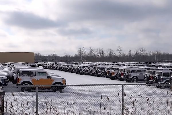 Thousands Of 'Unfinished' Ford Bronco Pile Up, Can't Be Delivered Due To Chip Shortage - autojosh 