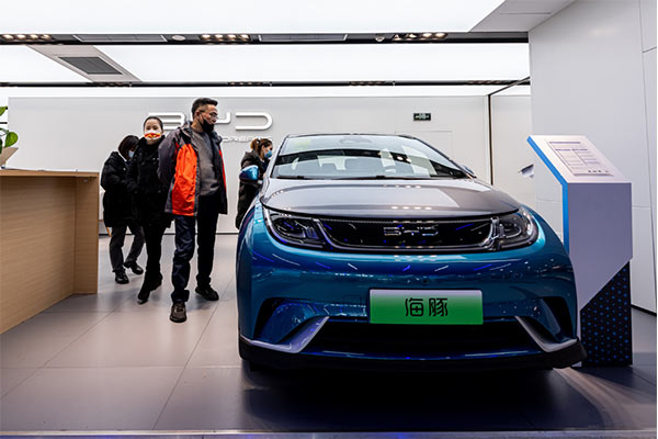 China Remains Main Driver Of World's EV Sales (PHOTO)