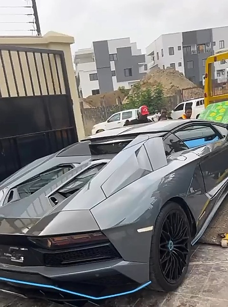 Davido Takes Delivery Of His ₦285m Lamborghini Aventador - autojosh 