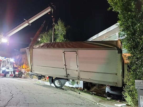 Delivery Truck Crashes Into Mansion, Destroys $1m Lamborghini, Bentley, Mercedes-Maybach - autojosh 