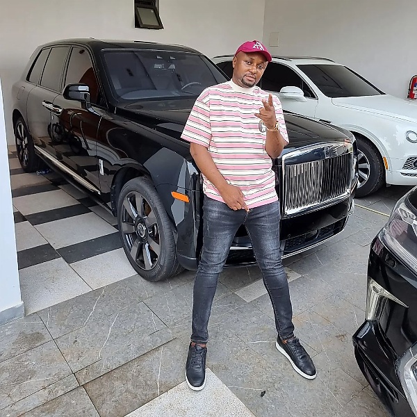 Today's Photos : Isreal DMW Takes Davido's Lamborghini Out For A Top Spin - autojosh 
