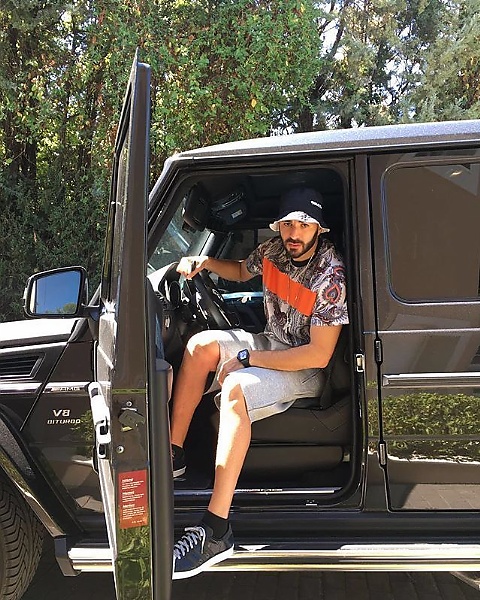 Karim Benzema Has $10m Car Collection, Including 2 Bugattis, 2  Rolls-Royces, 3 Lamborghinis