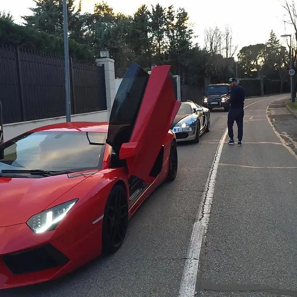 Karim Benzema Has $10m Car Collection, Including 2 Bugattis, 2 Rolls-Royces, 2 Lamborghinis - autojosh 