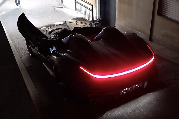 Qatari Sheikh Flies His $7.1m Bugatti Divo, $2m Lamborghini Sian And $1.4m Ferrari Monza SP2 To London - autojosh 