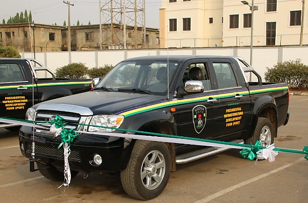 Photo News : Police Receives 16 Innoson Pickups To Patrol Crime Prone Kaduna-Abuja-Kano Expressway - autojosh 