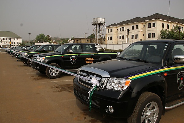 Photo News : Police Receives 16 Innoson Pickups To Patrol Crime Prone Kaduna-Abuja-Kano Expressway - autojosh 
