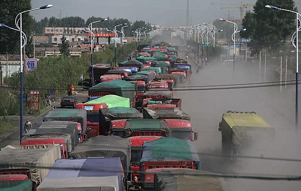 China's 100-km 'Mother Of Traffic Jam' Lasted For 10 Days, Got 10,000 Cars Stuck - autojosh 