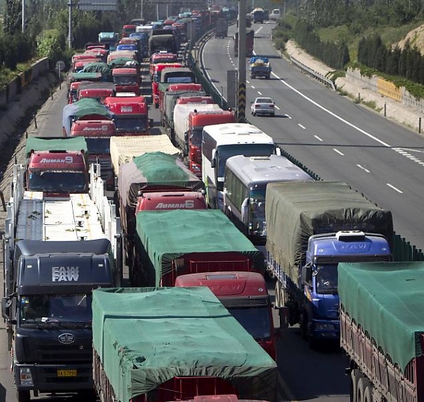 China's 100-km 'Mother Of Traffic Jam' Lasted For 10 Days, Got 10,000 Cars Stuck - autojosh 